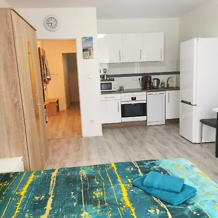 2 Fuer 3 Personen In Apartment